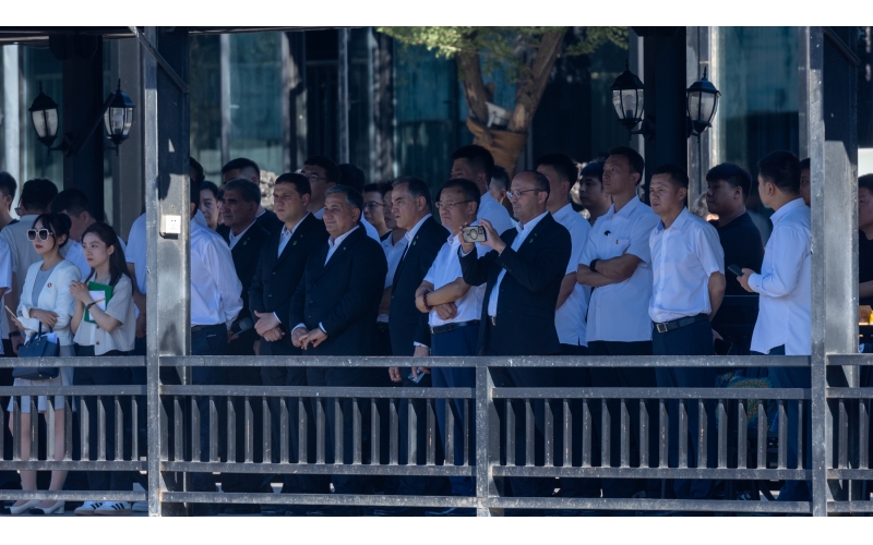 土库曼斯坦副总理阿塔哈雷耶夫光临BB贝博艾弗森官网集团参观调查